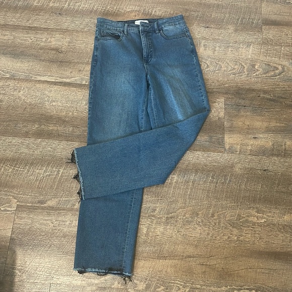 LIKE NEW Social Standards high rise crop straight jeans size 8 - Picture 1 of 3